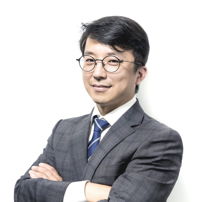김재욱